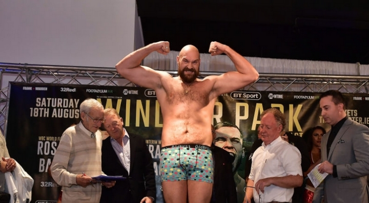 Photos: Tyson Fury in Much Better Shape For Pianeta Fight - Boxing News